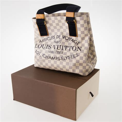 pochette louis vuitton voyage|louis vuitton articles de voyage.